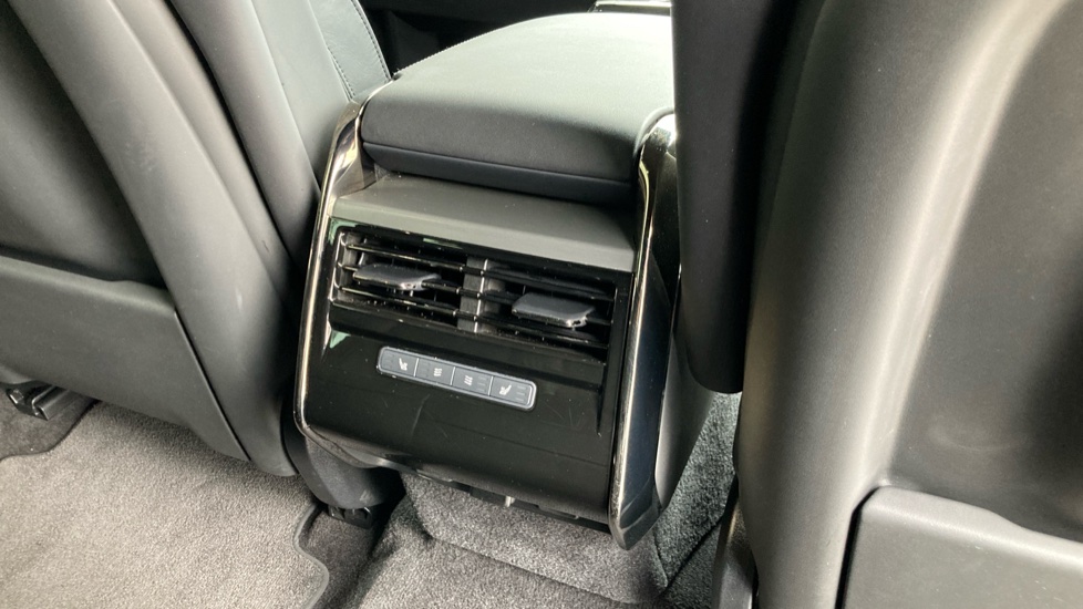 Land Rover Range Rover Sport 3.0 P400 Dynamic SE 5dr Auto Petrol Estate - Image 18