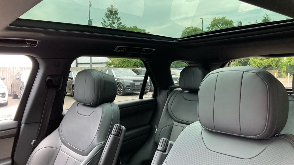 Land Rover Range Rover Sport 3.0 P400 Dynamic SE 5dr Auto Petrol Estate - Image 52