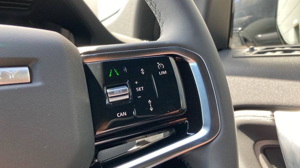 Land Rover Discovery Sport 1.5 P270e Dynamic SE 5dr Auto [5 Seat] Station Wagon - Image 21