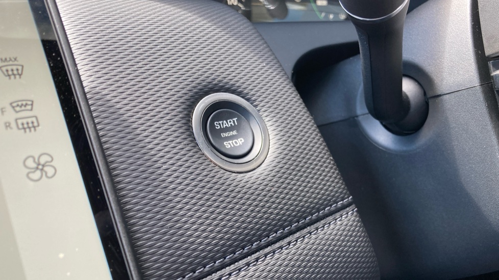Land Rover Discovery Sport 1.5 P270e Dynamic SE 5dr Auto [5 Seat] Station Wagon - Image 33