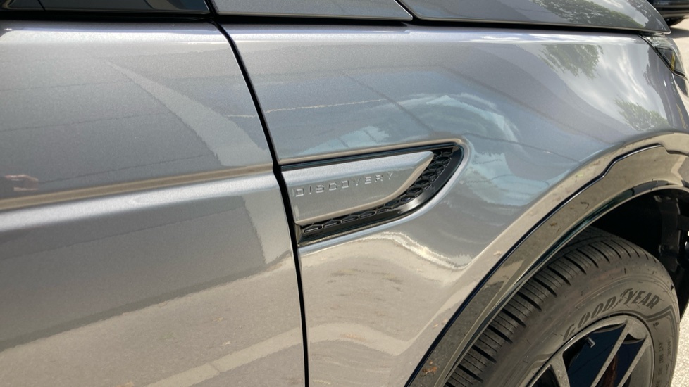 Land Rover Discovery Sport 1.5 P270e Dynamic SE 5dr Auto [5 Seat] Station Wagon - Image 42