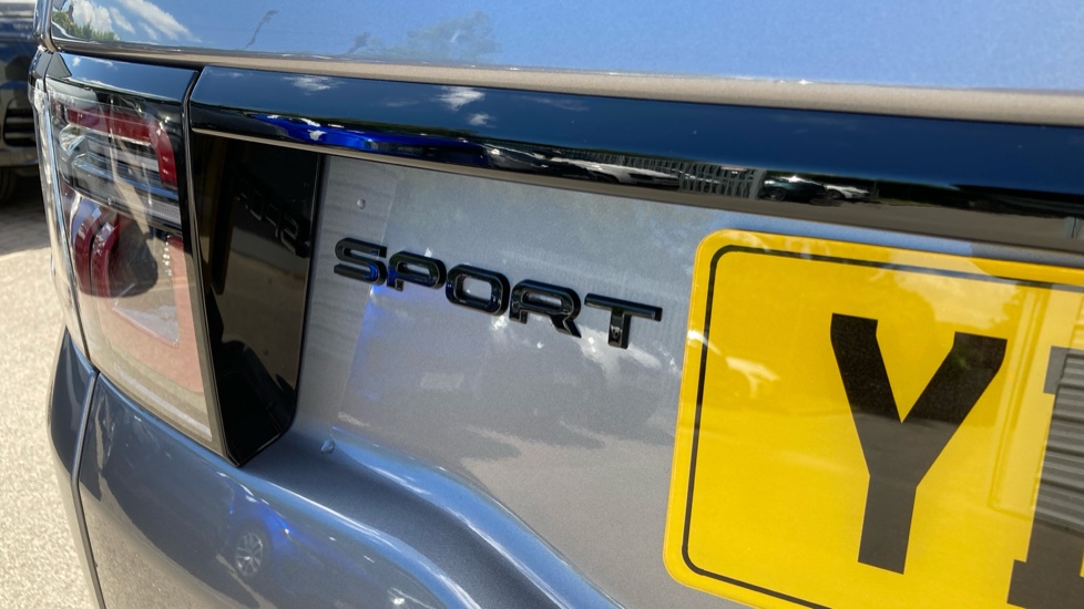 Land Rover Discovery Sport 1.5 P270e Dynamic SE 5dr Auto [5 Seat] Station Wagon - Image 46