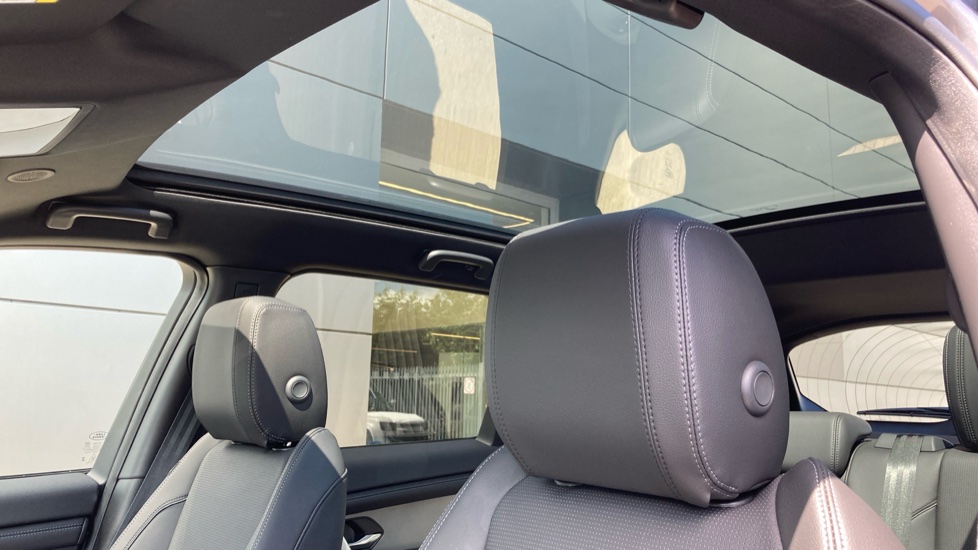 Land Rover Discovery Sport 1.5 P270e Dynamic SE 5dr Auto [5 Seat] Station Wagon - Image 52