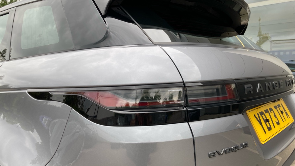 Land Rover Range Rover Evoque 2.0 D200 Dynamic SE 5dr Auto Diesel Hatchback - Image 19
