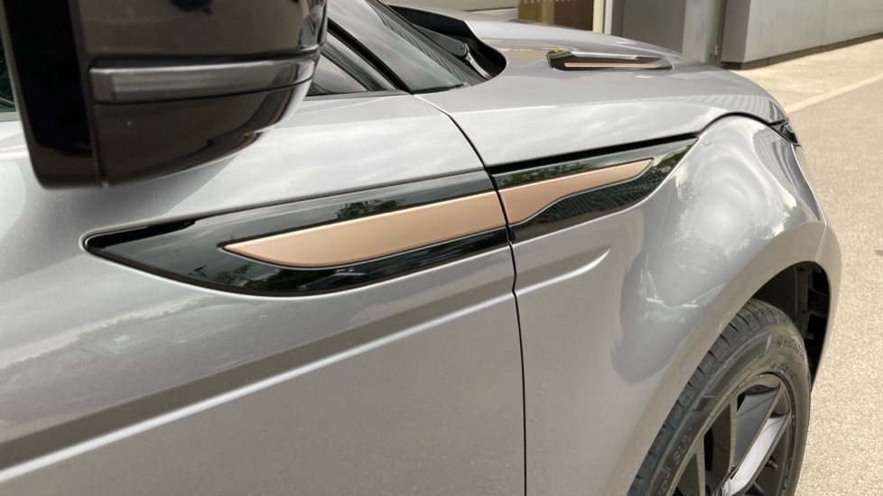 Land Rover Range Rover Evoque 2.0 D200 Dynamic SE 5dr Auto Diesel Hatchback - Image 20