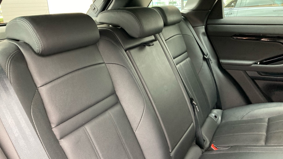 Land Rover Range Rover Evoque 2.0 D200 Dynamic SE 5dr Auto Diesel Hatchback - Image 40