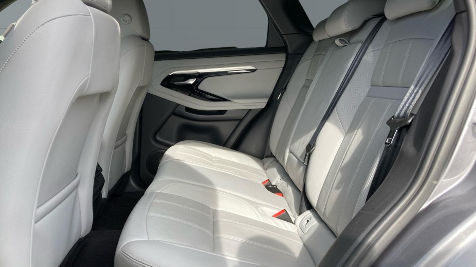 Land Rover Range Rover Evoque 2.0 D150 S 5dr Auto Diesel Hatchback - Image 4