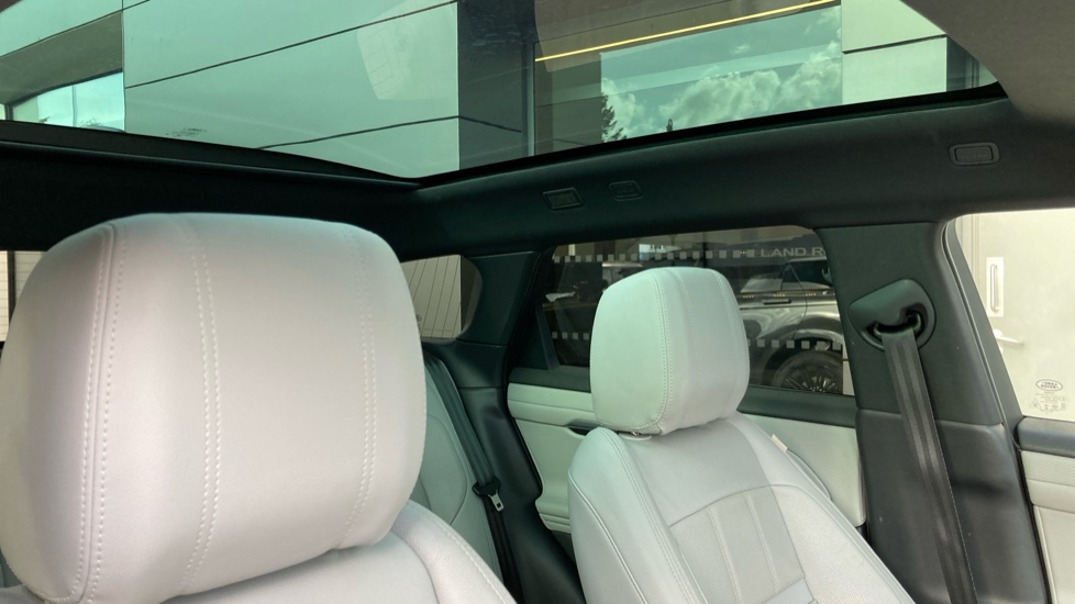 Land Rover Range Rover Evoque 2.0 D150 S 5dr Auto Diesel Hatchback - Image 35