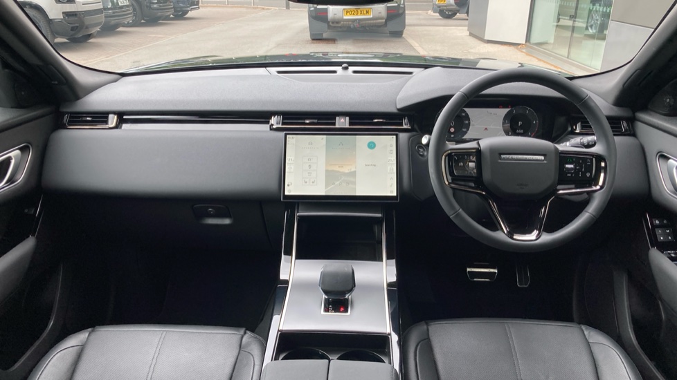 Land Rover Range Rover Velar 2.0 D200 MHEV Dynamic SE 5dr Auto Diesel Estate - Image 9