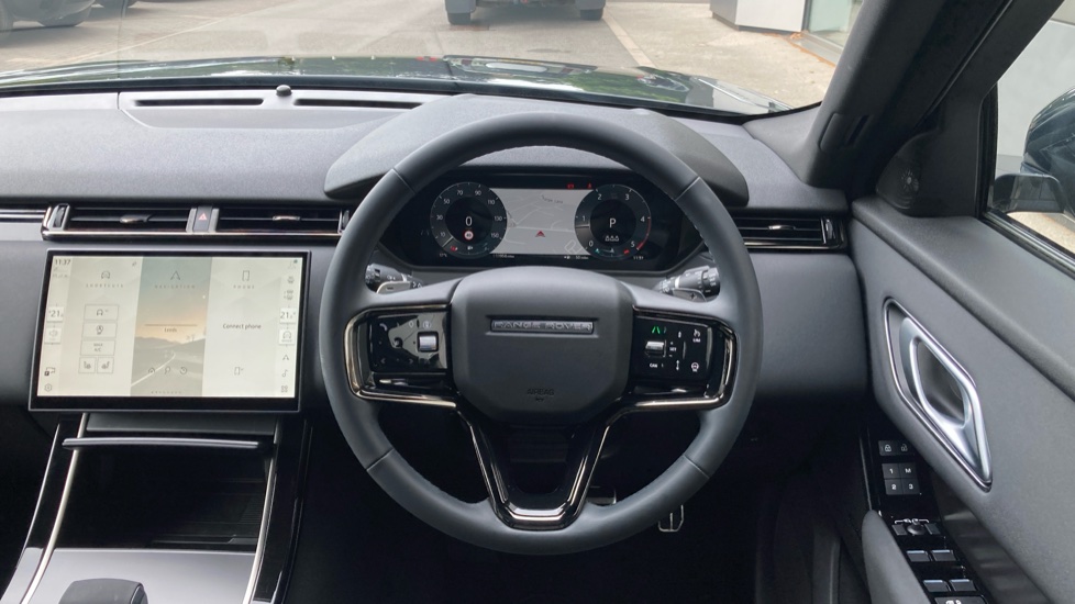 Land Rover Range Rover Velar 2.0 D200 MHEV Dynamic SE 5dr Auto Diesel Estate - Image 15