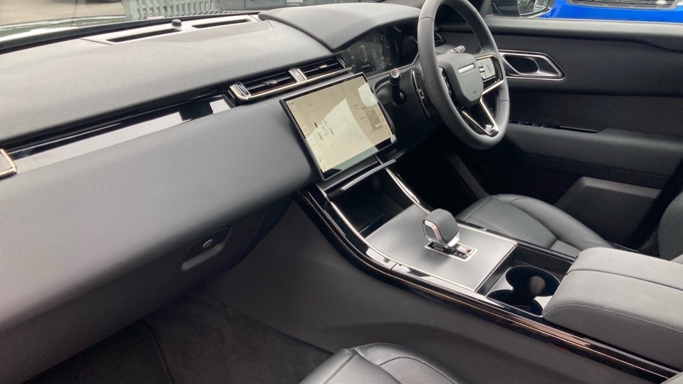 Land Rover Range Rover Velar 2.0 D200 MHEV Dynamic SE 5dr Auto Diesel Estate - Image 42