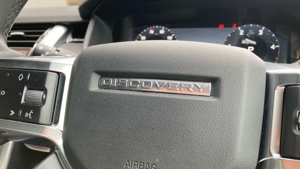Land Rover Discovery 3.0 D250 S 5dr Auto Diesel Station Wagon - Image 20