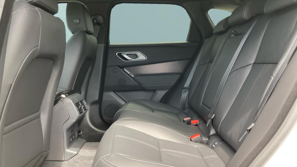 Land Rover Range Rover Velar 2.0 D200 MHEV Belgravia Edition 5dr Auto Diesel Estate - Image 4