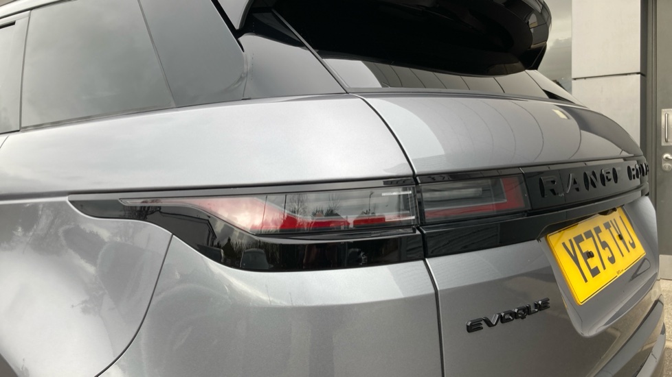 Land Rover Range Rover Evoque 2.0 D200 Dynamic SE 5dr Auto Diesel Hatchback - Image 18