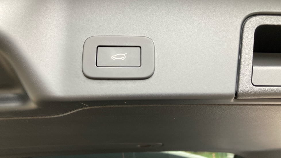 Land Rover Range Rover Evoque 2.0 D200 Dynamic SE 5dr Auto Diesel Hatchback - Image 42