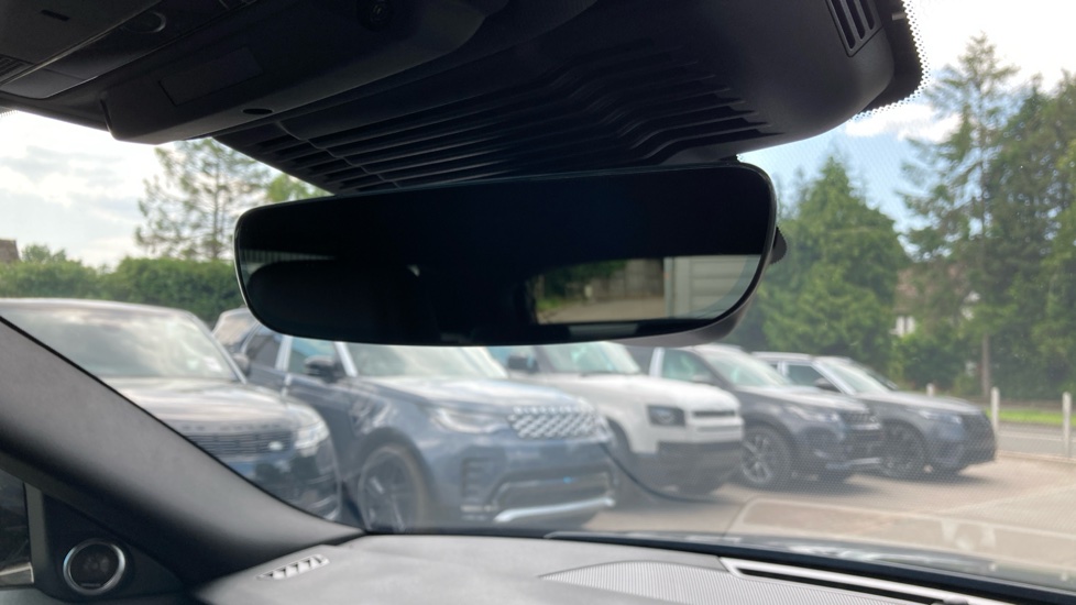 Land Rover Range Rover Evoque 2.0 D200 Dynamic SE 5dr Auto Diesel Hatchback - Image 34