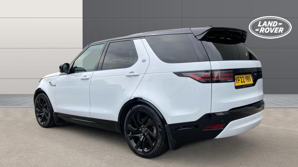 Land Rover Discovery 3.0 D300 R-Dynamic SE 5dr Auto Diesel Station Wagon - Image 2