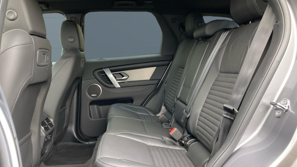 Land Rover Discovery Sport 2.0 D200 Landmark 5dr Auto [7 Seat] Diesel Station Wagon - Image 4