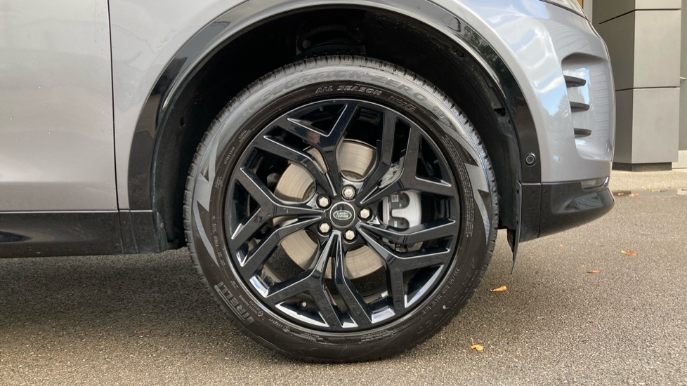 Land Rover Discovery Sport 2.0 D200 Landmark 5dr Auto [7 Seat] Diesel Station Wagon - Image 8