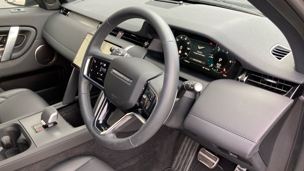 Land Rover Discovery Sport 2.0 D200 Landmark 5dr Auto [7 Seat] Diesel Station Wagon - Image 25