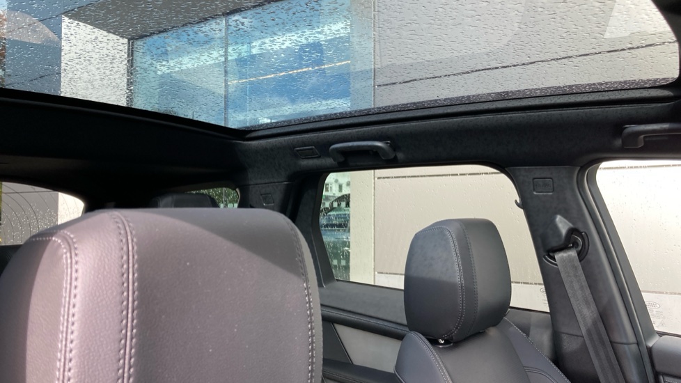 Land Rover Discovery Sport 2.0 D200 Landmark 5dr Auto [7 Seat] Diesel Station Wagon - Image 43