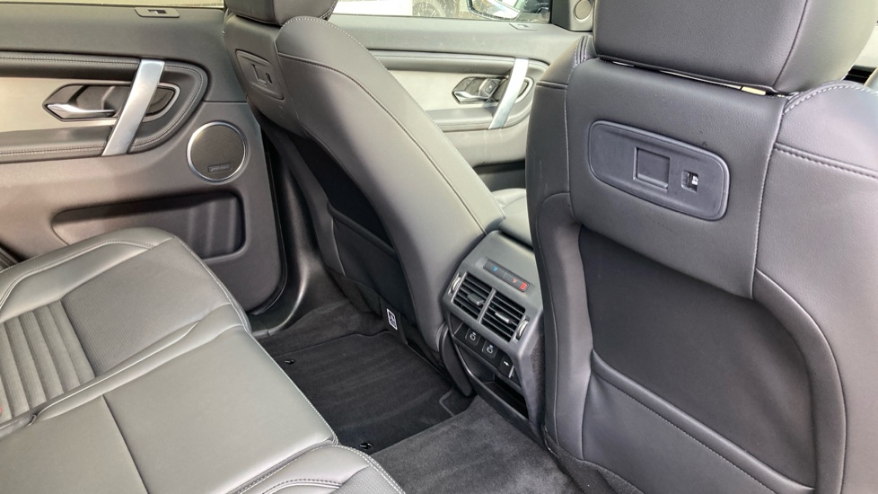 Land Rover Discovery Sport 2.0 D200 Landmark 5dr Auto [7 Seat] Diesel Station Wagon - Image 45