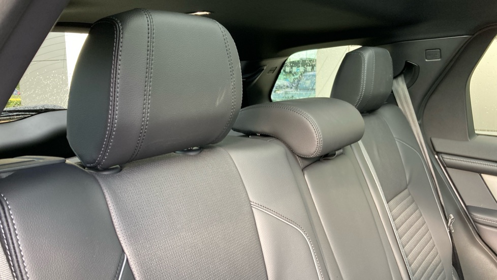 Land Rover Discovery Sport 2.0 D200 Landmark 5dr Auto [7 Seat] Diesel Station Wagon - Image 46