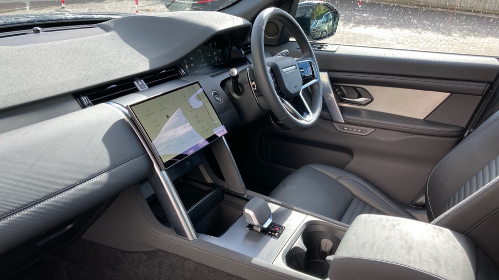 Land Rover Discovery Sport 2.0 D200 Landmark 5dr Auto [7 Seat] Diesel Station Wagon - Image 56
