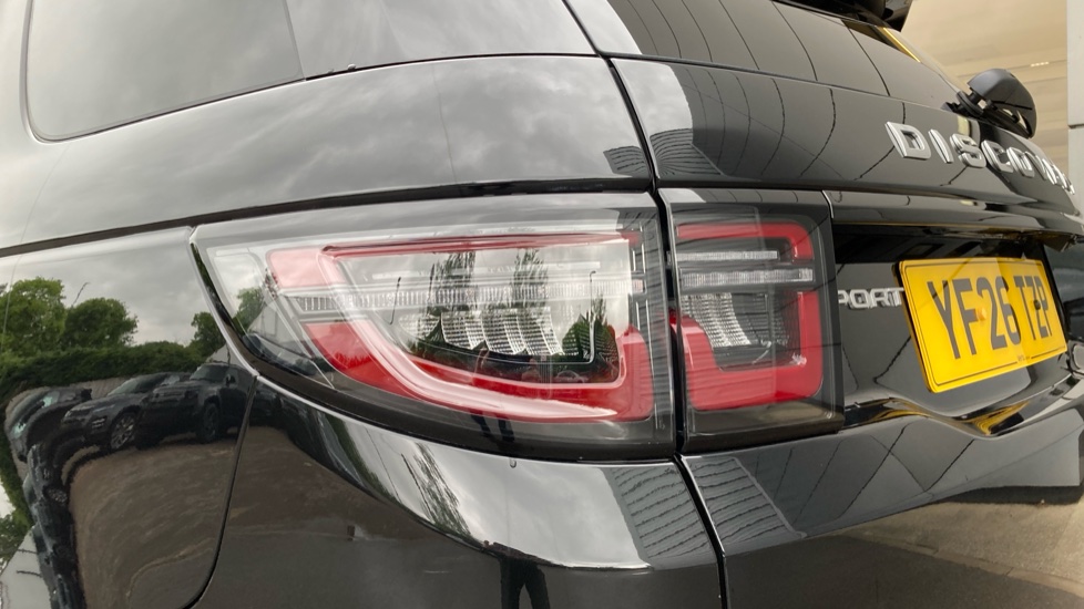 Land Rover Discovery Sport 2.0 D200 Metropolitan 5dr Auto [5 Seat] Diesel Station Wagon - Image 19