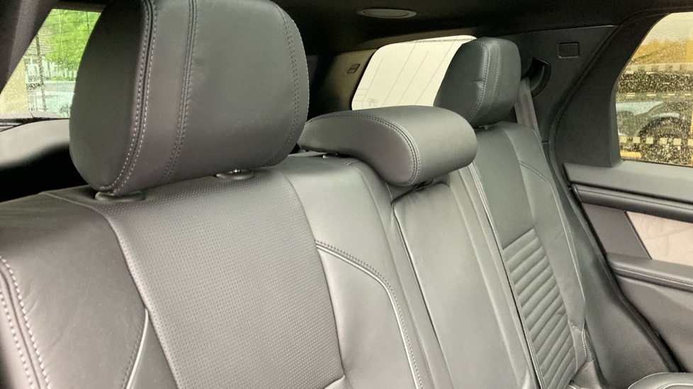 Land Rover Discovery Sport 2.0 D200 Metropolitan 5dr Auto [5 Seat] Diesel Station Wagon - Image 44