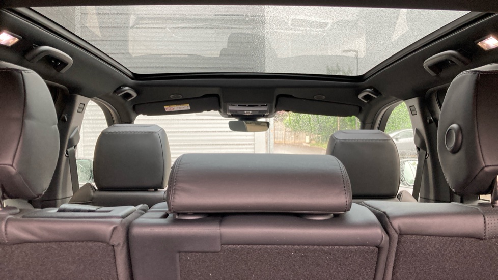 Land Rover Discovery Sport 2.0 D200 Metropolitan 5dr Auto [5 Seat] Diesel Station Wagon - Image 45