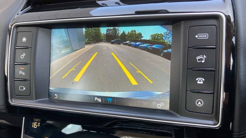 Jaguar XE 2.0d [180] Portfolio 4dr Auto Diesel Saloon - Image 12