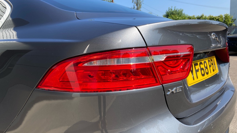 Jaguar XE 2.0d [180] Portfolio 4dr Auto Diesel Saloon - Image 19