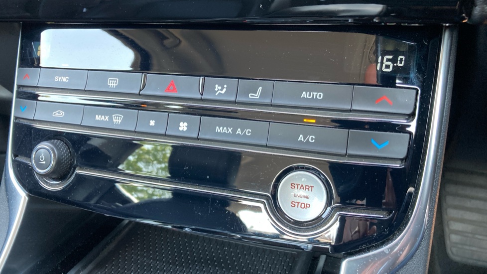 Jaguar XE 2.0d [180] Portfolio 4dr Auto Diesel Saloon - Image 31