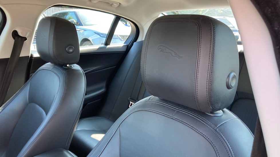 Jaguar XE 2.0d [180] Portfolio 4dr Auto Diesel Saloon - Image 44