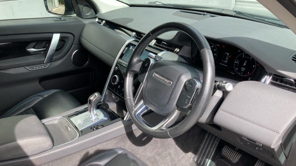 Land Rover Discovery Sport 2.0 D180 SE 5dr Auto Diesel Station Wagon - Image 25