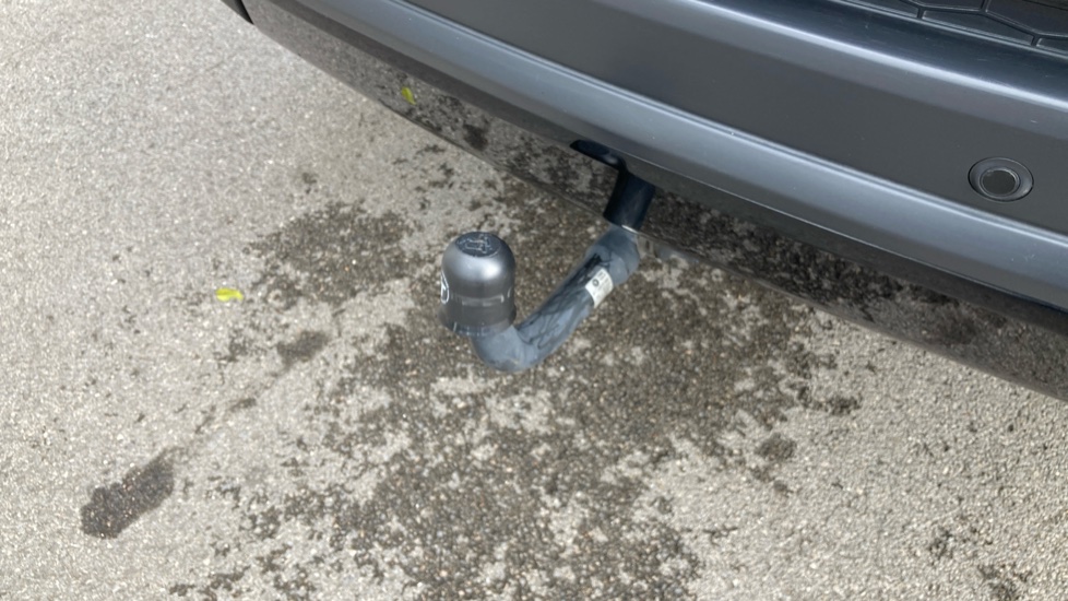 Land Rover Discovery Sport 2.0 D180 SE 5dr Auto Diesel Station Wagon - Image 38