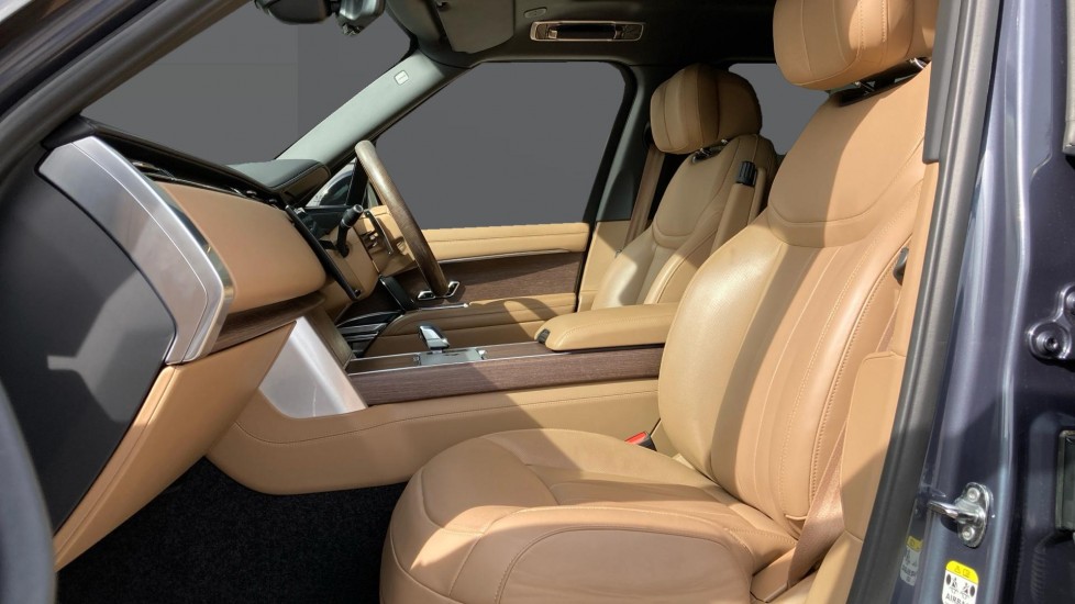 Land Rover Range Rover 3.0 D350 Autobiography 4dr Auto Diesel Estate - Image 3