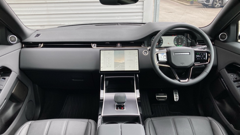 Land Rover Range Rover Evoque 1.5 P270e Dynamic SE 5dr Auto Hatchback - Image 9