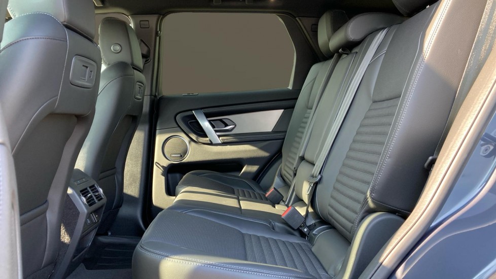 Land Rover Discovery Sport 2.0 D200 Landmark 5dr Auto [5 Seat] Diesel Station Wagon - Image 4