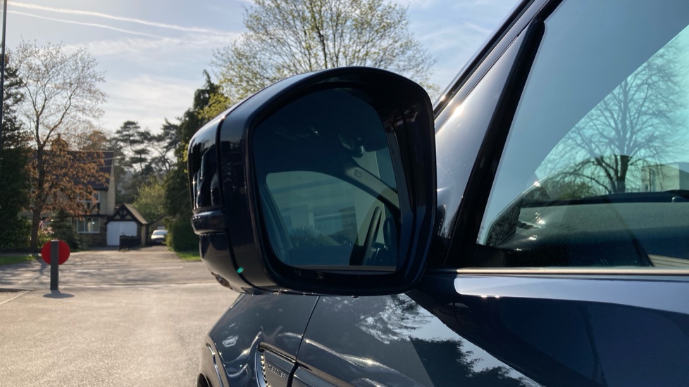 Land Rover Discovery Sport 2.0 D200 Landmark 5dr Auto [5 Seat] Diesel Station Wagon - Image 27