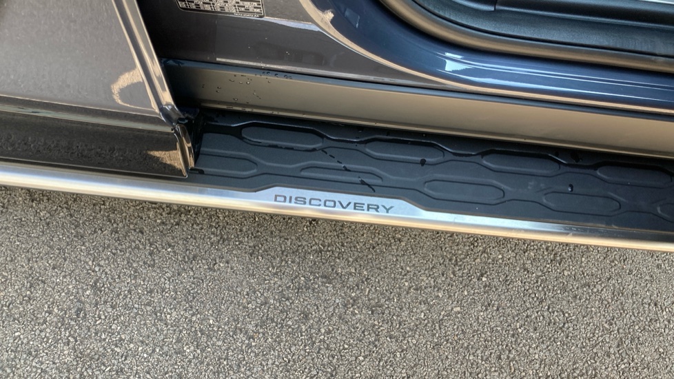 Land Rover Discovery Sport 2.0 D200 Landmark 5dr Auto [5 Seat] Diesel Station Wagon - Image 28