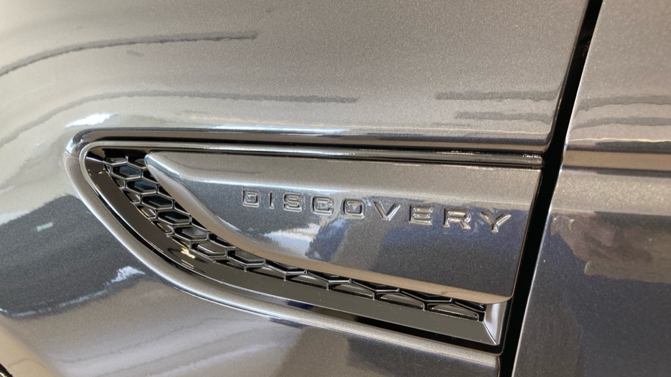 Land Rover Discovery Sport 2.0 D200 Landmark 5dr Auto [5 Seat] Diesel Station Wagon - Image 50
