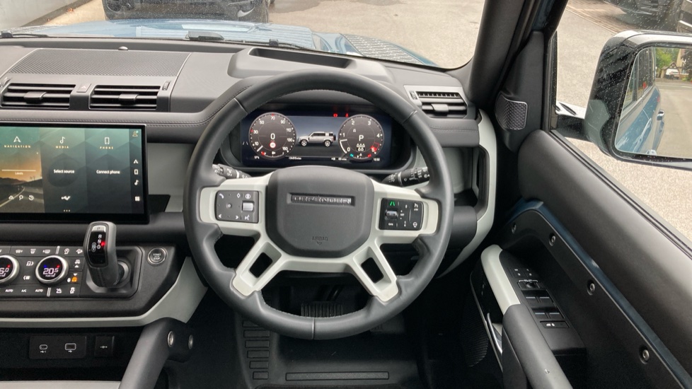 Land Rover Defender 3.0 D250 HSE 110 5dr Auto [7 Seat] Diesel Estate - Image 15