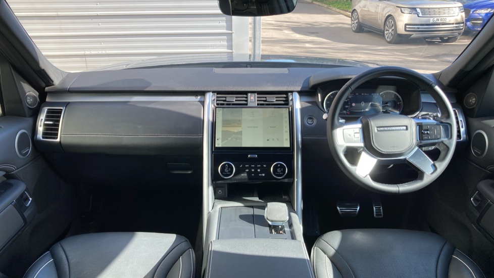 Land Rover Discovery 3.0 D300 R-Dynamic HSE 5dr Auto Diesel Station Wagon - Image 9