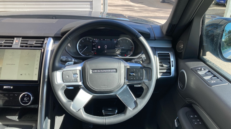 Land Rover Discovery 3.0 D300 R-Dynamic HSE 5dr Auto Diesel Station Wagon - Image 15