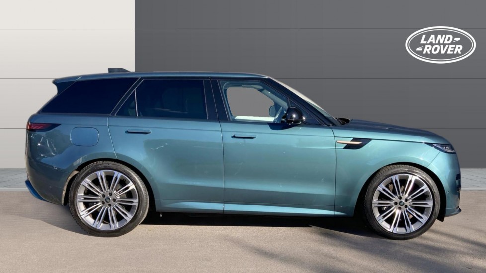 Land Rover Range Rover Sport 3.0 P460e Dynamic SE 5dr Auto Estate - Image 5
