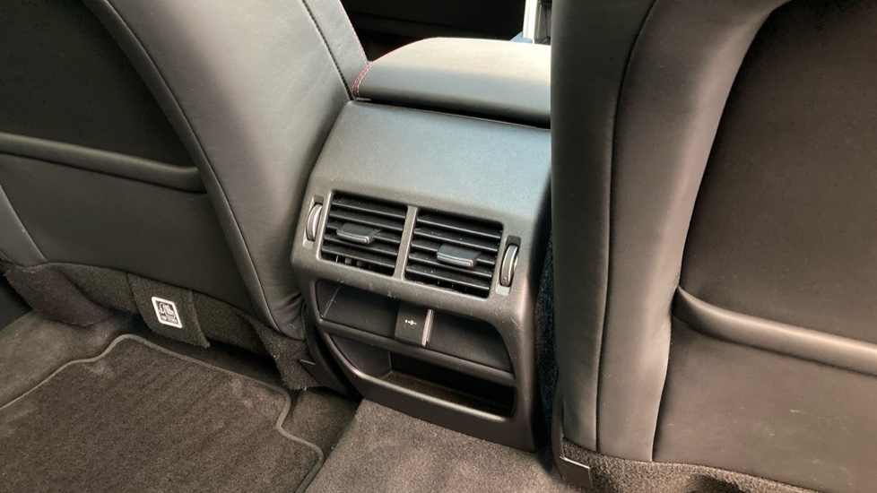 Land Rover Discovery Sport 1.5 P300e R-Dynamic HSE 5dr Auto [5 Seat] Station Wagon - Image 18