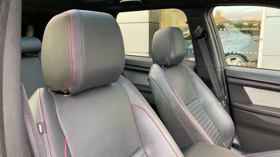 Land Rover Discovery Sport 1.5 P300e R-Dynamic HSE 5dr Auto [5 Seat] Station Wagon - Image 24