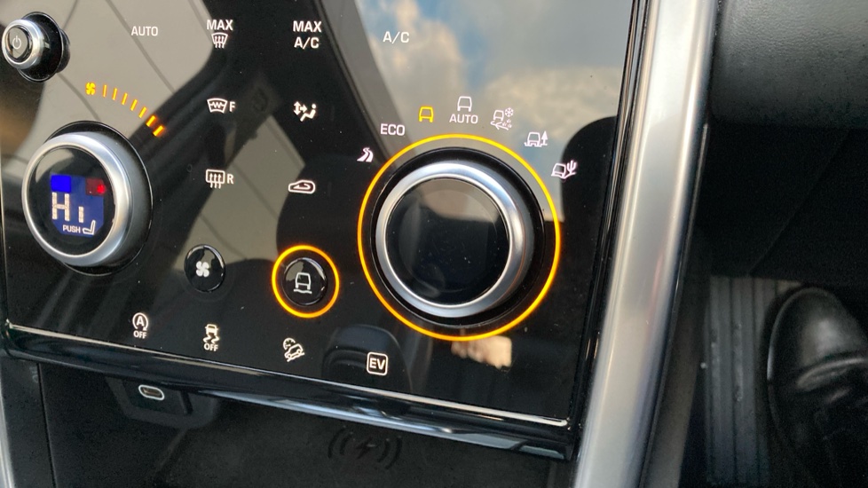 Land Rover Discovery Sport 1.5 P300e R-Dynamic HSE 5dr Auto [5 Seat] Station Wagon - Image 32